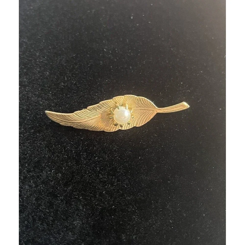 Vintage Gilded Leaf Brooch Pin Gold Tone Faux Pearl 2.25